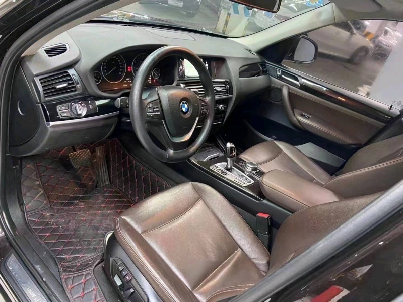 成都16年宝马X38