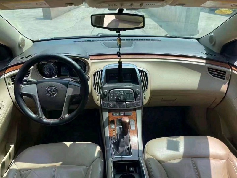 瀘州14年別克君越4