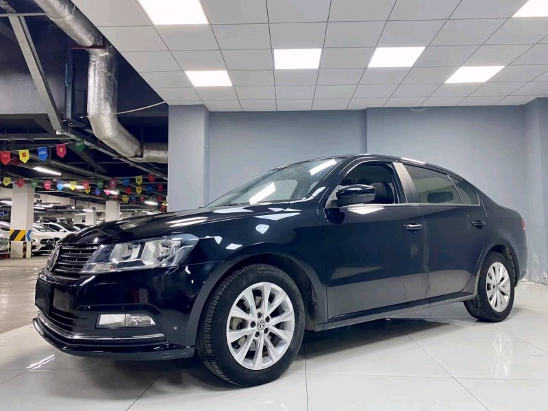 成都16年大众朗逸4