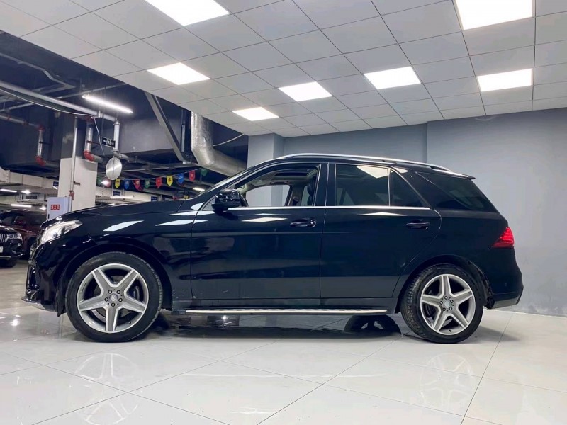 成都16年奔驰GLE2