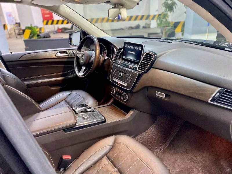 成都16年奔驰GLE7