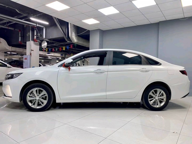 成都21年吉利帝豪2