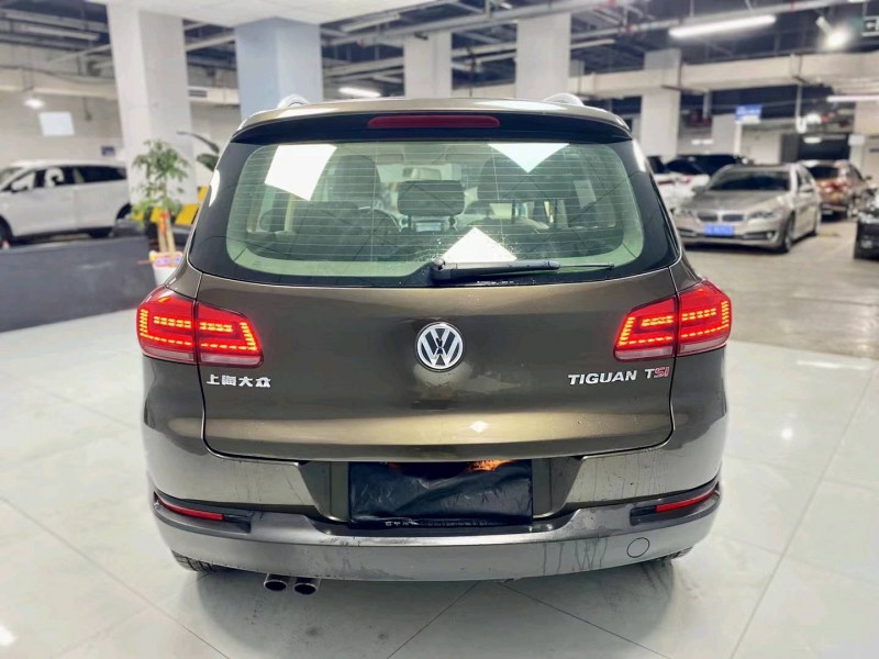 成都13年大众途观5