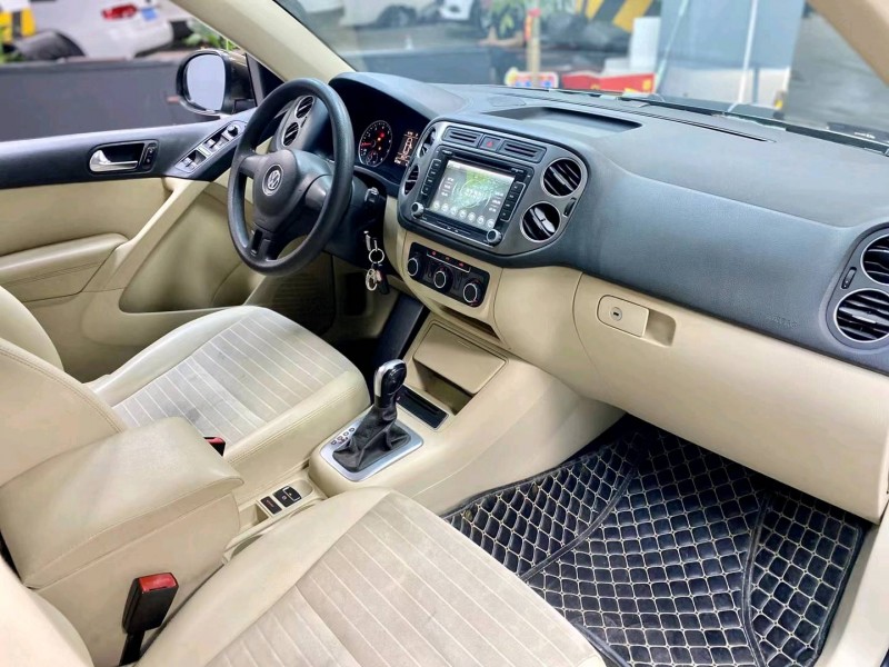 成都13年大众途观7