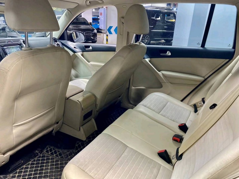 成都13年大众途观8