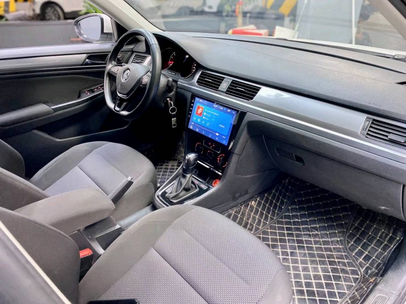 成都20年大众宝来7