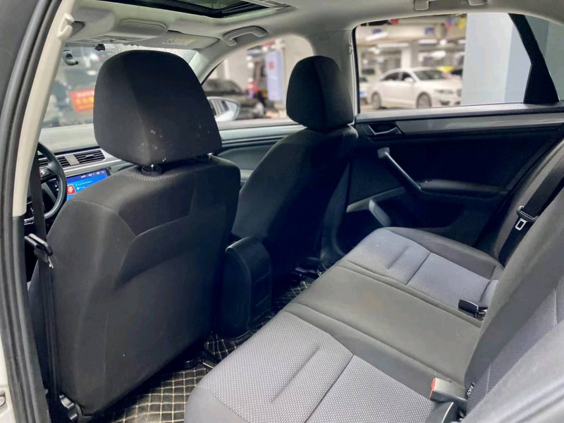 成都20年大众宝来8