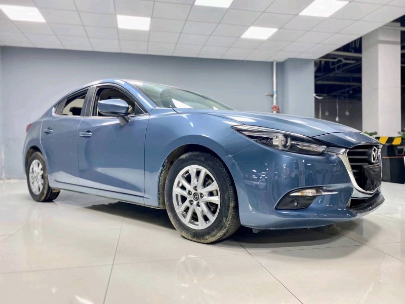 成都17年马自达昂克赛拉3