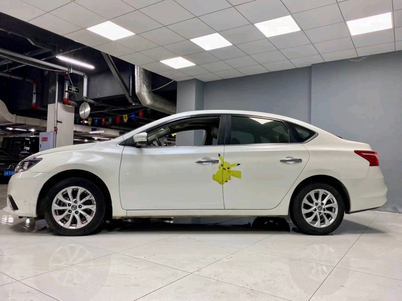 成都16年日产轩逸2