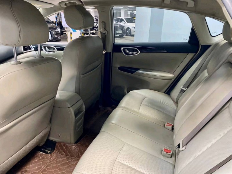 成都16年日产轩逸7