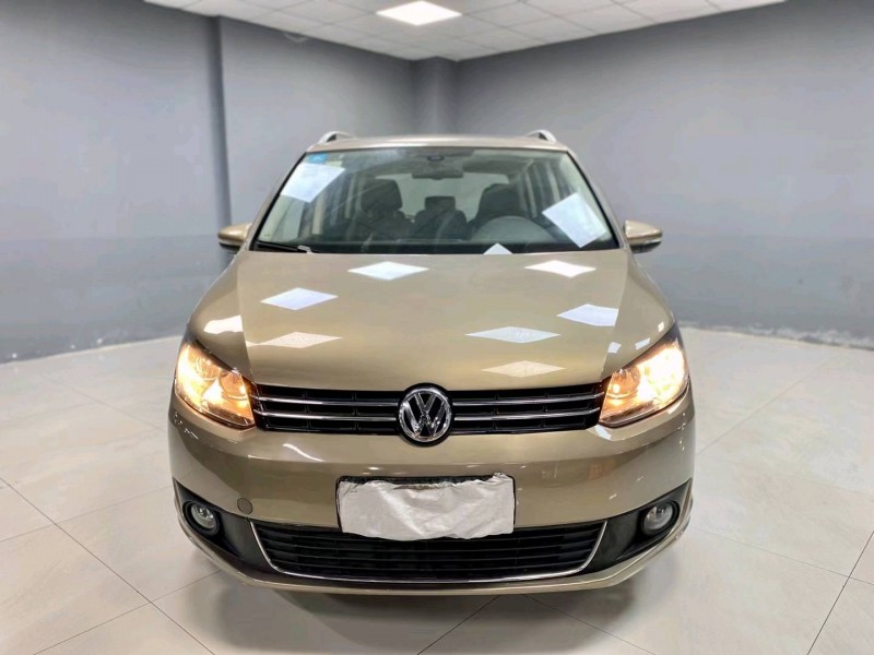 成都16年大众途安1