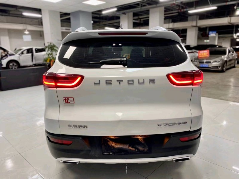 成都21年奇瑞捷途X705