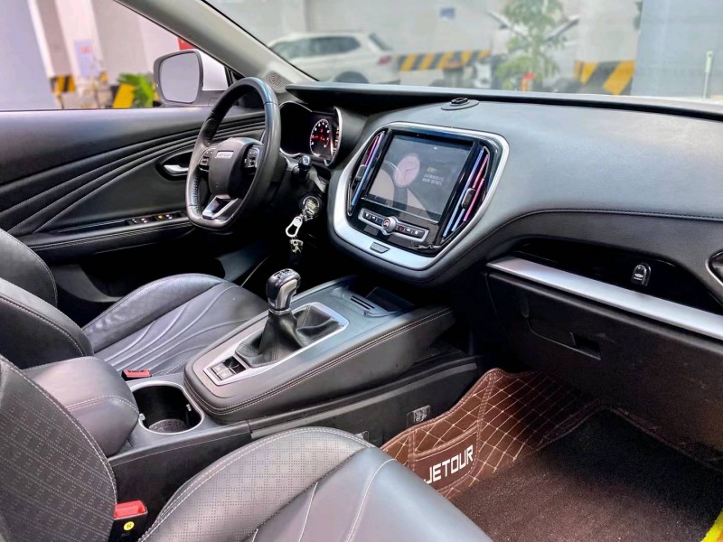 成都21年奇瑞捷途X707