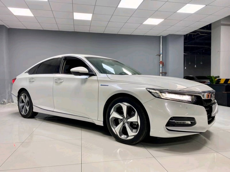 成都21年本田雅阁3