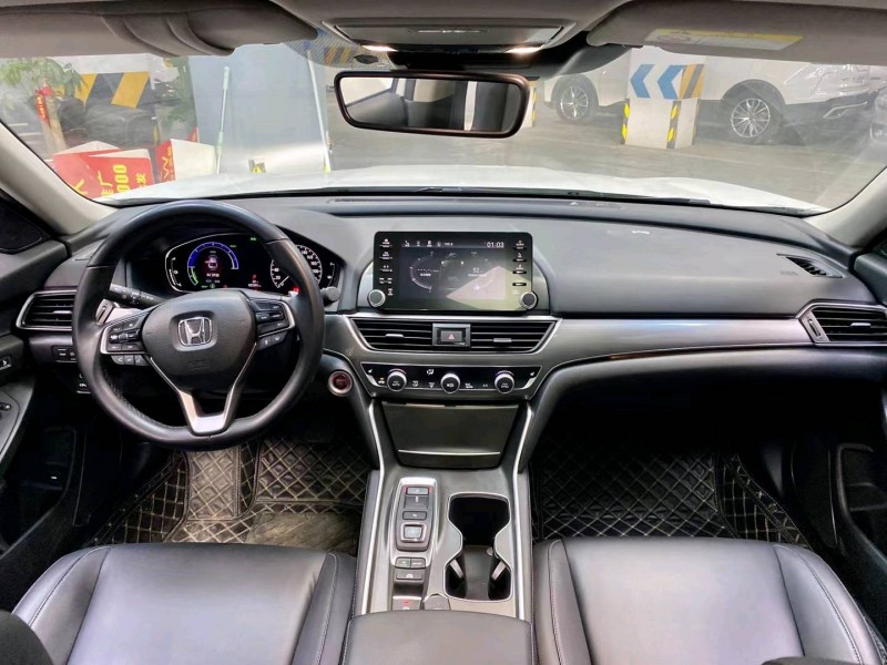 成都21年本田雅阁7