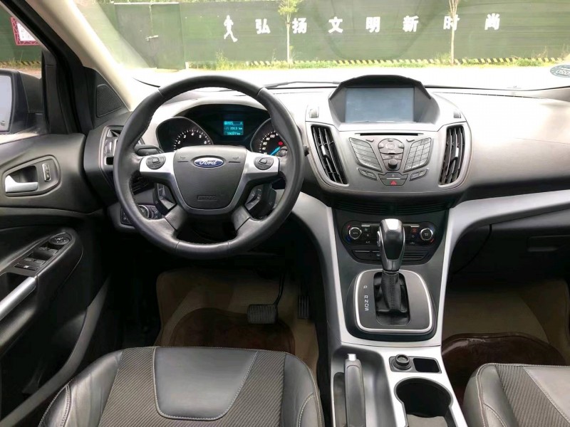 青岛13年福特翼虎4