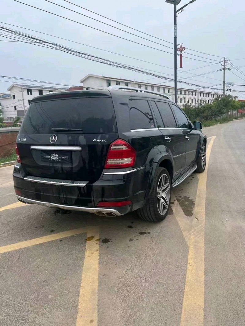 邯郸11年奔驰GL8