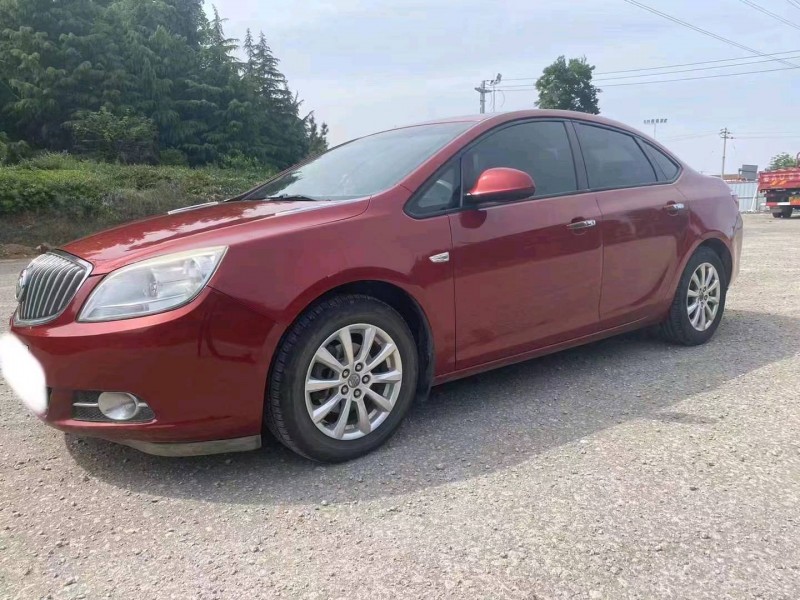 枣庄15年别克英朗2