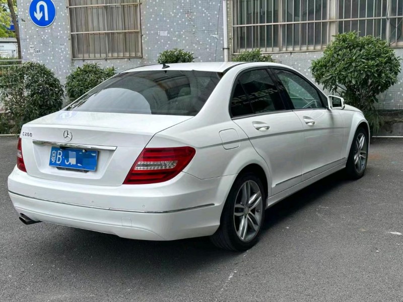 广州13年奔驰C7