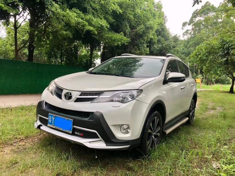 广州15年丰田RAV4荣放3