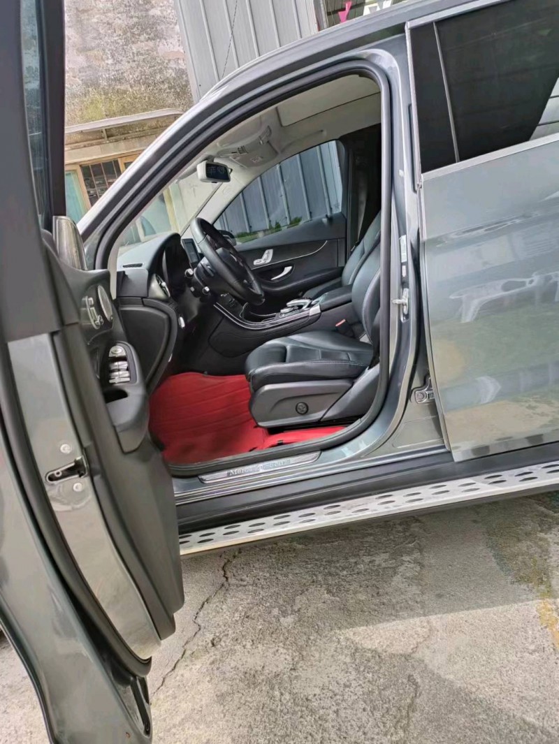 广州19年奔驰GLC2