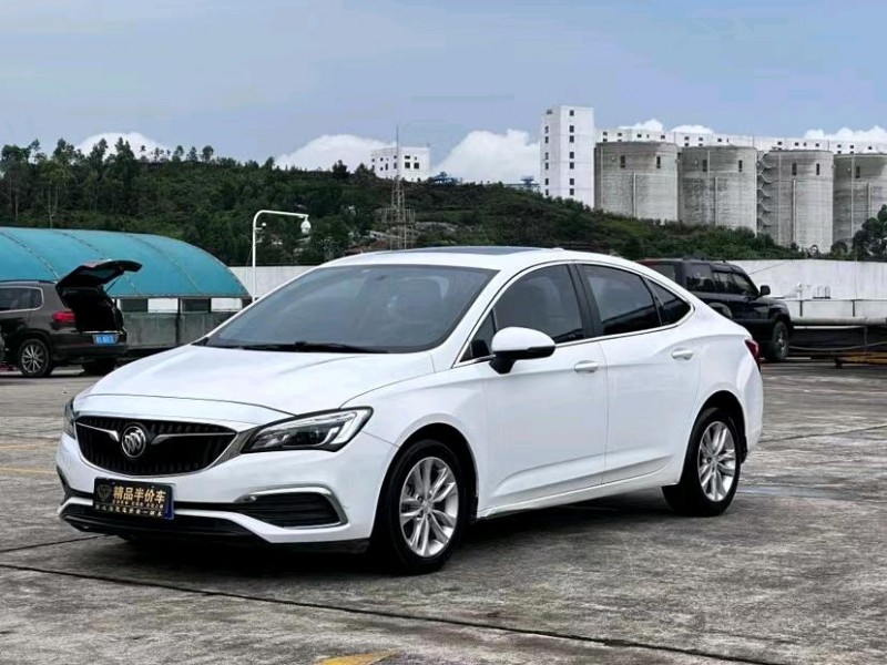 东莞18年别克威朗3