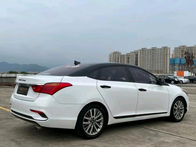 东莞18年现代名图6