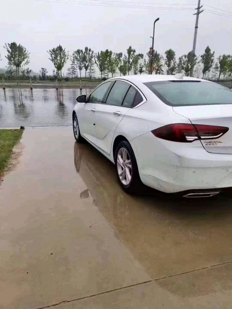 济南23年别克君威2