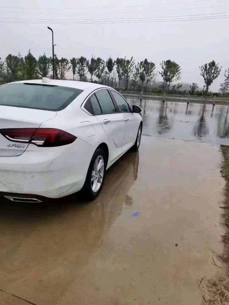 济南23年别克君威3