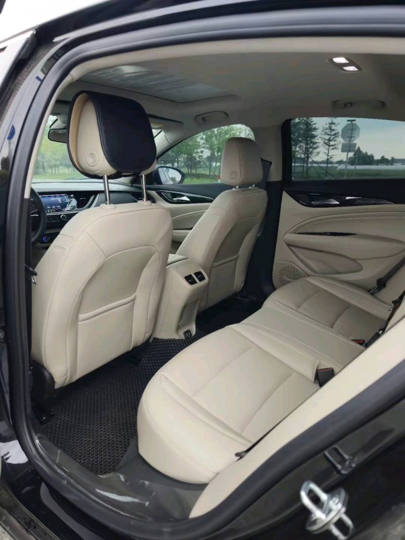 济南17年别克君威5