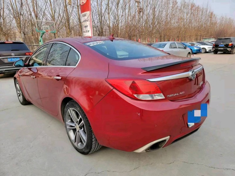 济南12年别克君威GS8