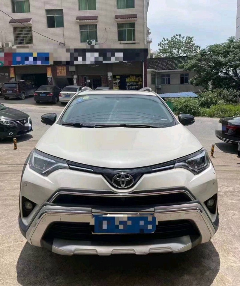 衡阳19年丰田RAV41