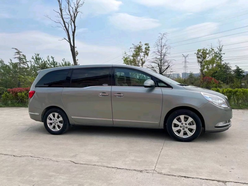 济南15年别克GL82