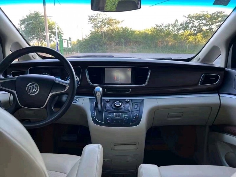 青岛16年别克GL83