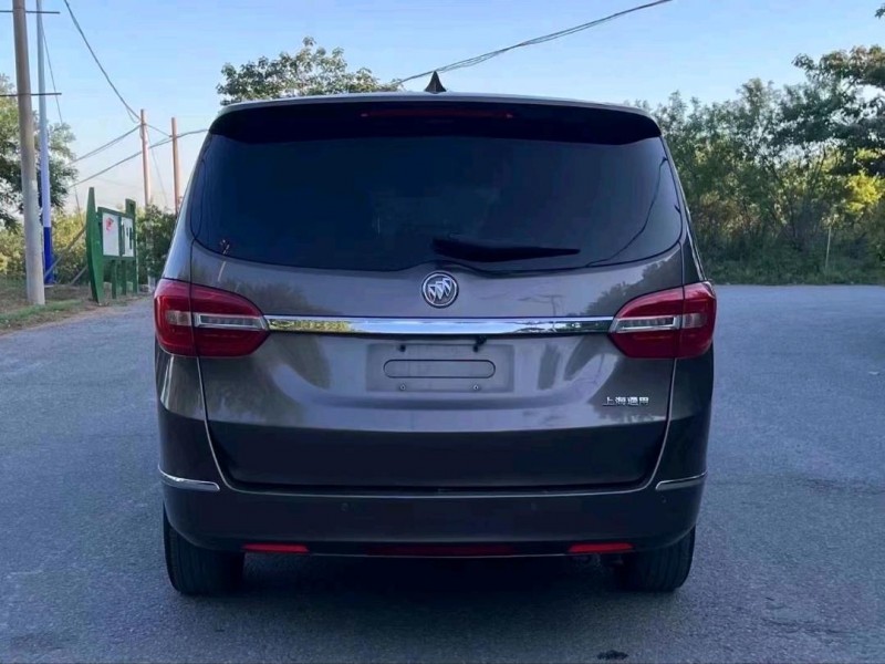 青岛16年别克GL86