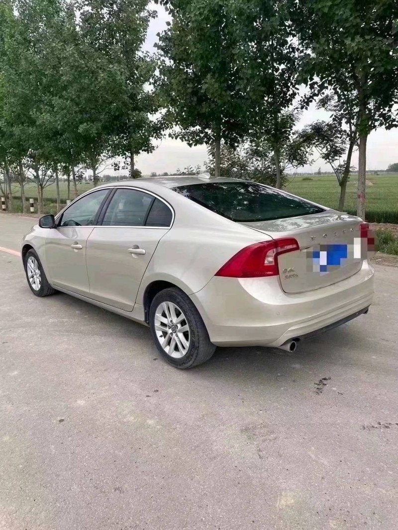 东营17年沃尔沃S60L7