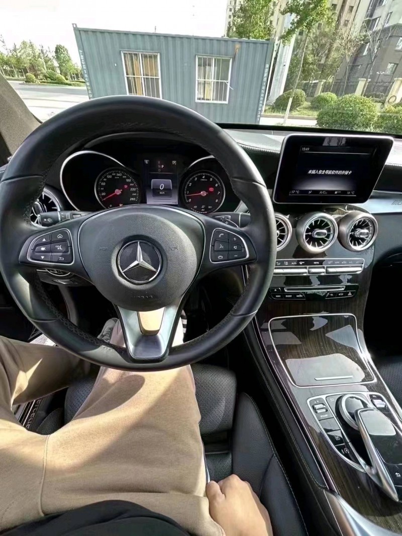 东营16年奔驰GLC5