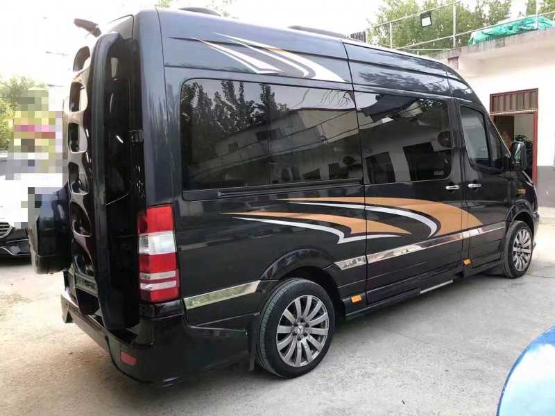 济宁14年奔驰斯宾特5