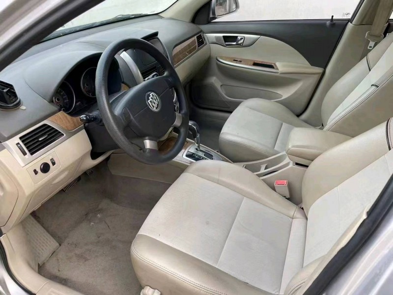 徐州16年别克凯越6