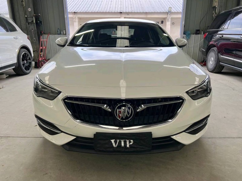 济宁18年别克君威1