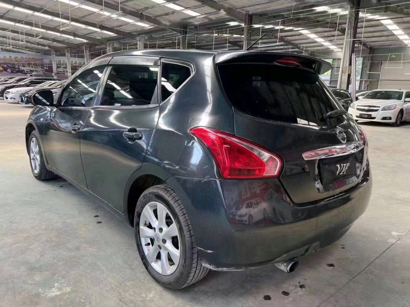 济宁14年日产骐达8