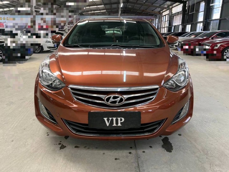 济宁13年现代朗动1