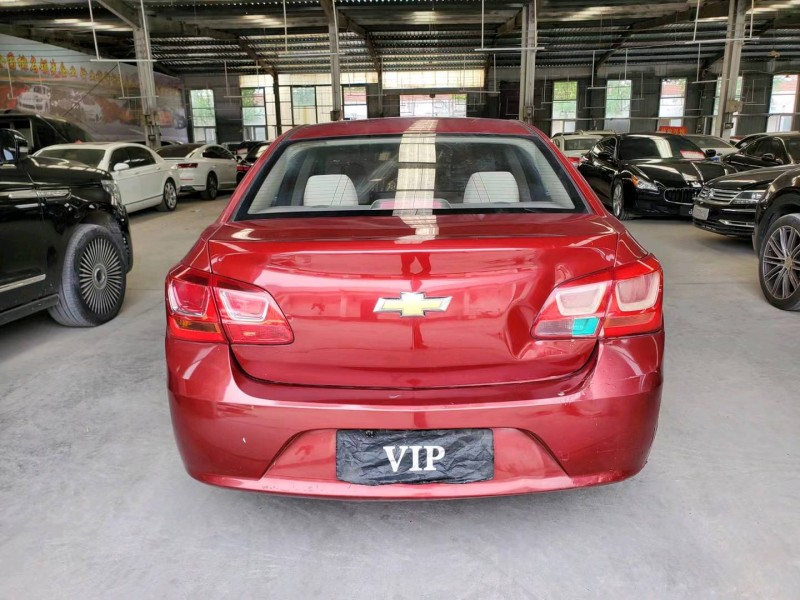 济宁16年雪佛兰科鲁兹8