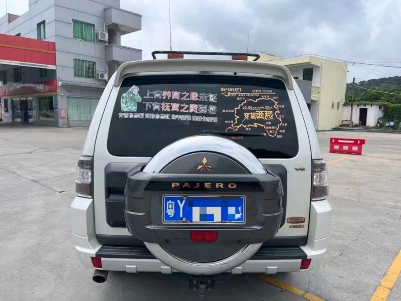 汕头18年三菱帕杰罗6