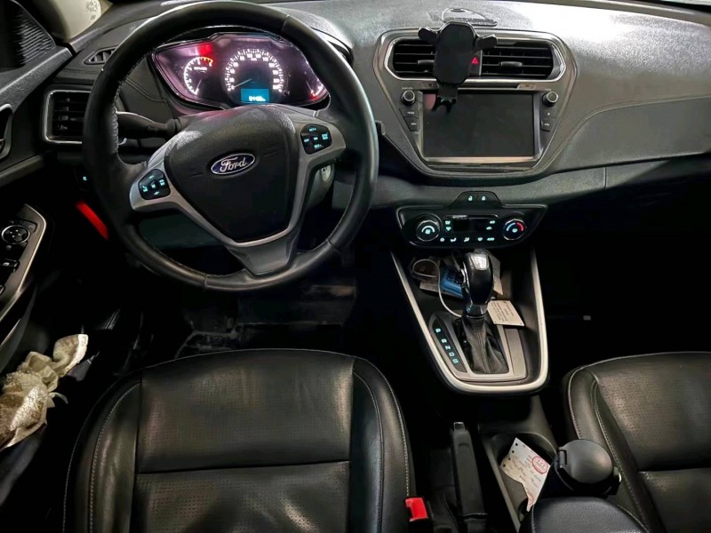 重庆17年福特福睿斯3