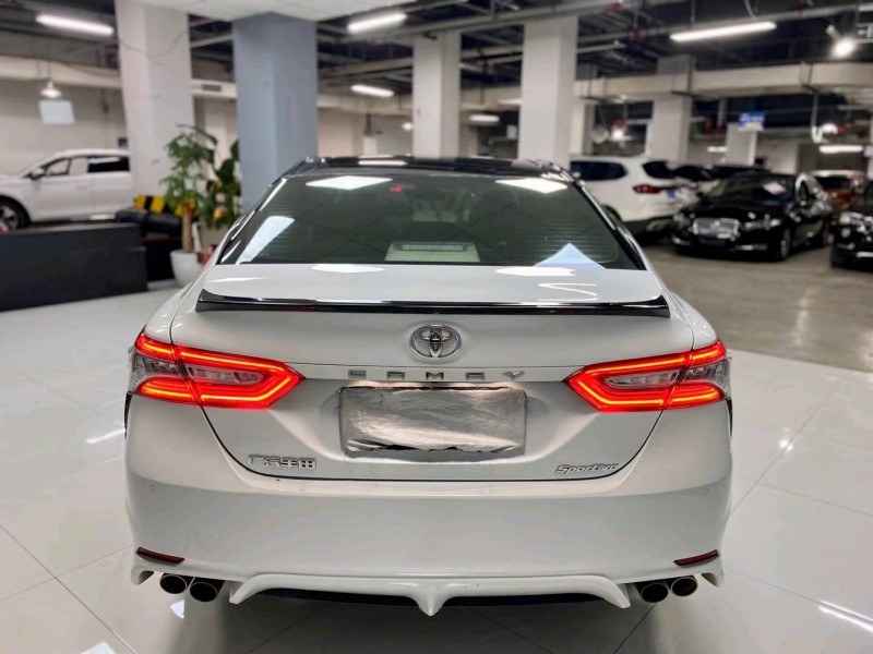 成都20年丰田凯美瑞4