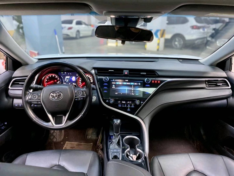 成都20年丰田凯美瑞8