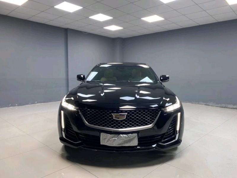 成都20年凯迪拉克CT51