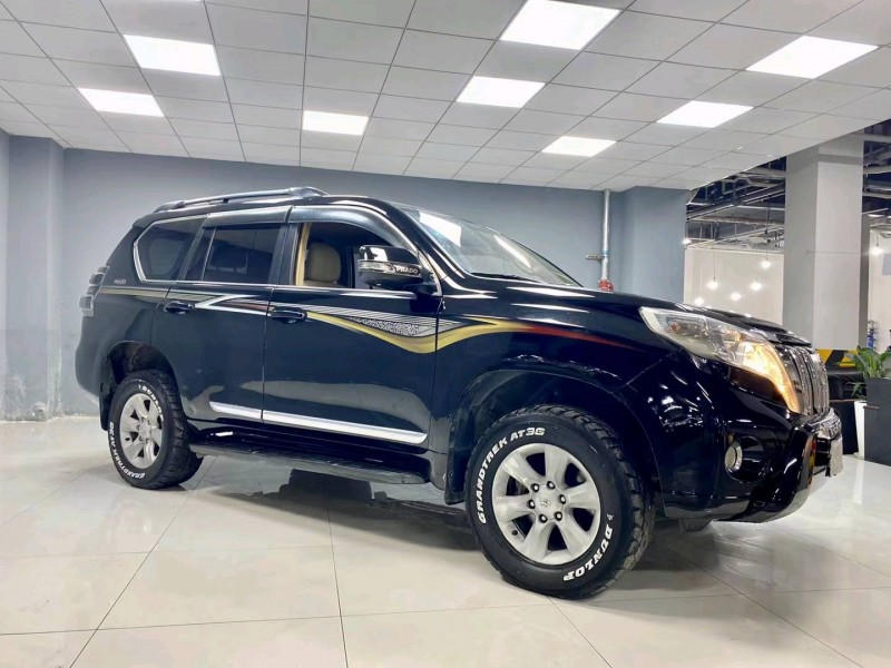 成都15年丰田普拉多3