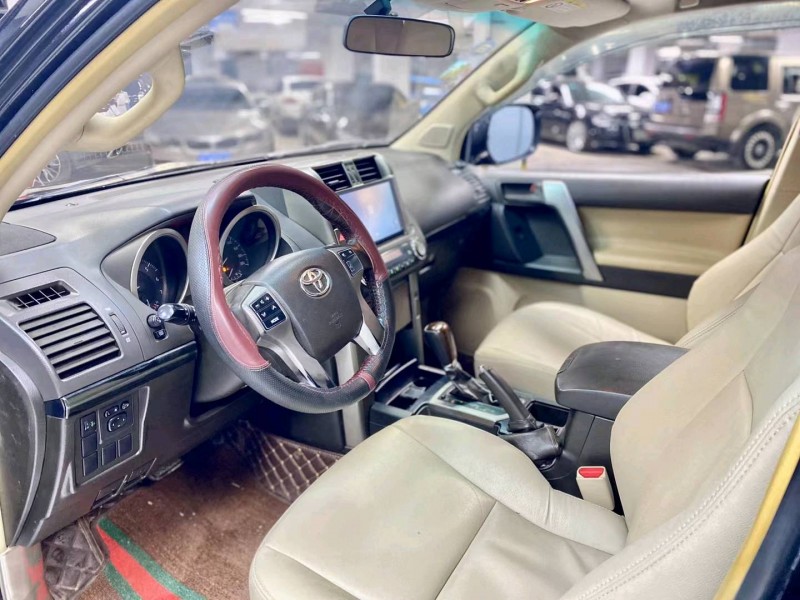 成都15年丰田普拉多6